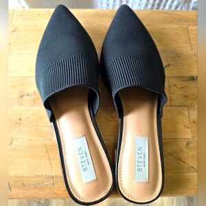 Steven By Steve Madden Black Mules with Pointed Toe and Textured Design